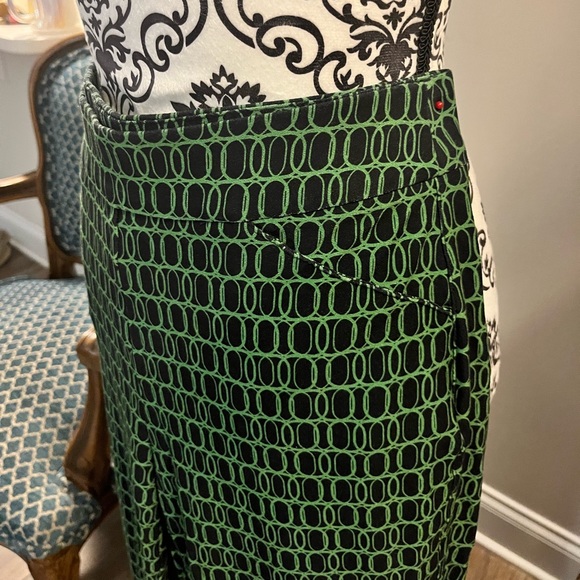 Chico’s Travelers Pants size 1 - Picture 4 of 5